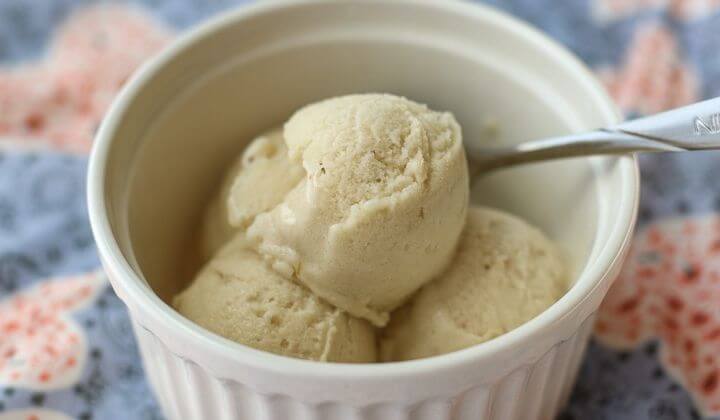 【5分レシピ】材料3つ！冷凍バナナで作る即席アイスクリーム