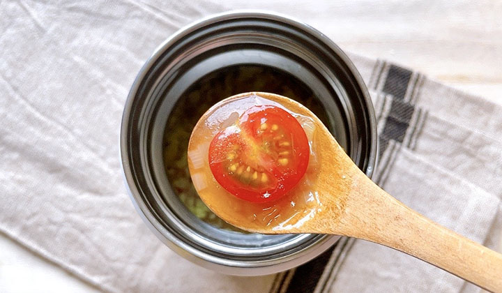 【スープジャー弁当】ミニトマトたっぷり冷製コンソメスープ