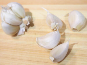にんにく４かけ